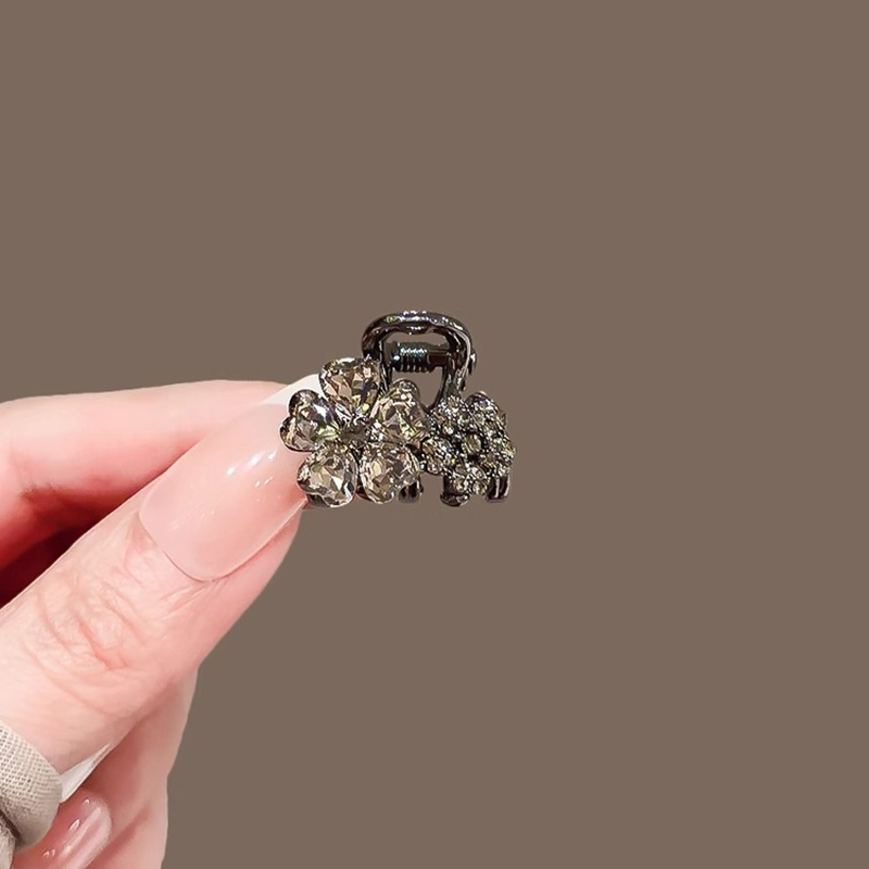 Exquisito flor de diamantes de - Hi Tech Accessories reseña y precio
